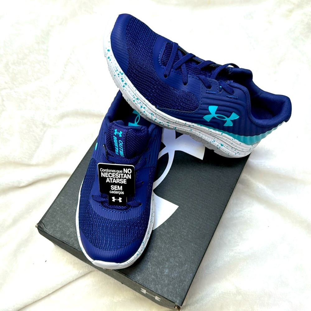 Girls Under Armour Outhustle Sz 2Y